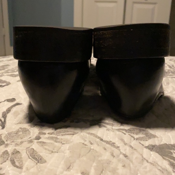 Salvatore Ferragamo classy shoes - Picture 9 of 11